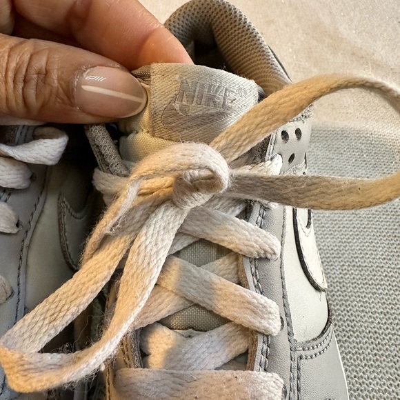 Nike Dunk Low Pure Platinum Two Tone Grey | Kid Size 1Y| Pre-loved - Picture 10 of 16